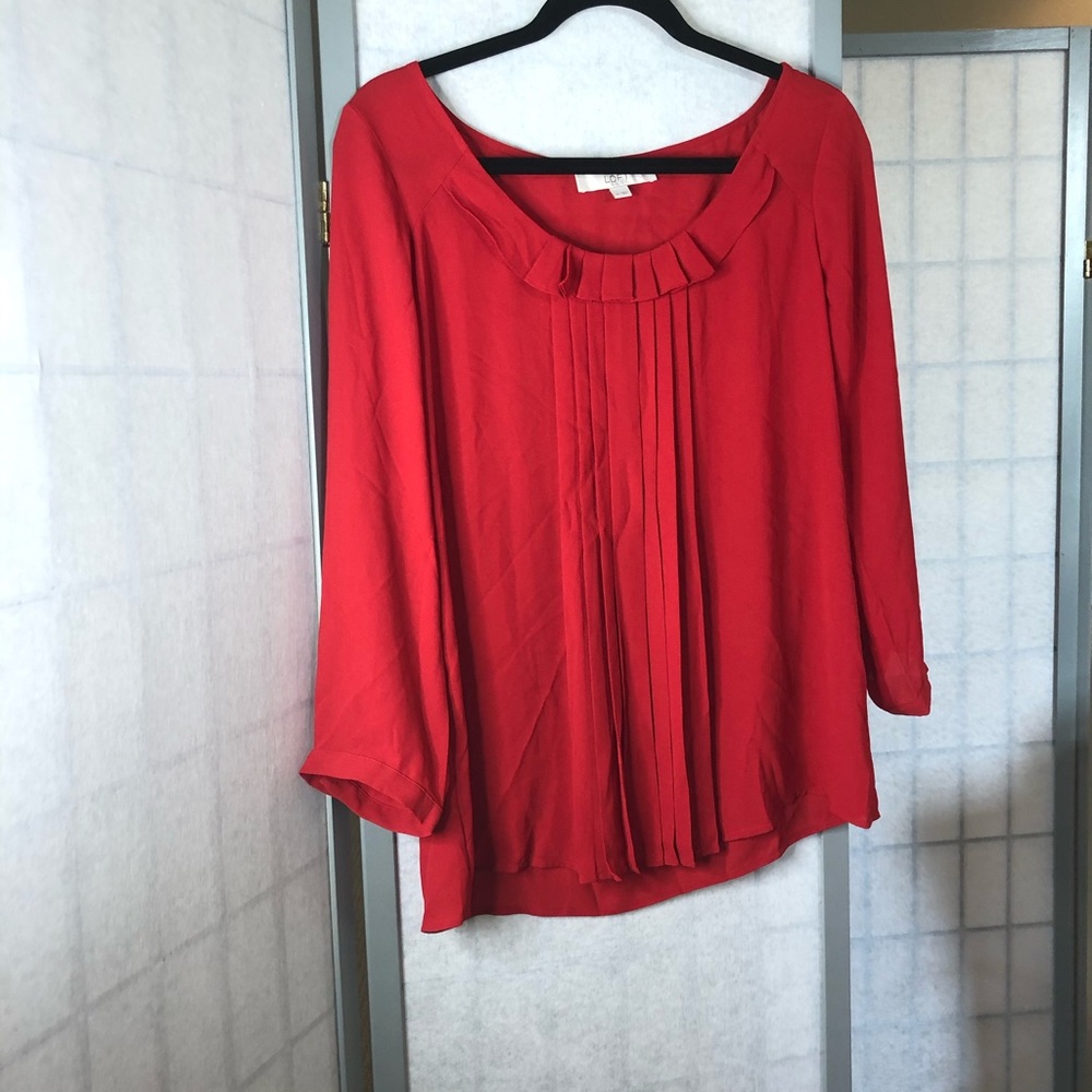 Loft red blouse with pretty design down front